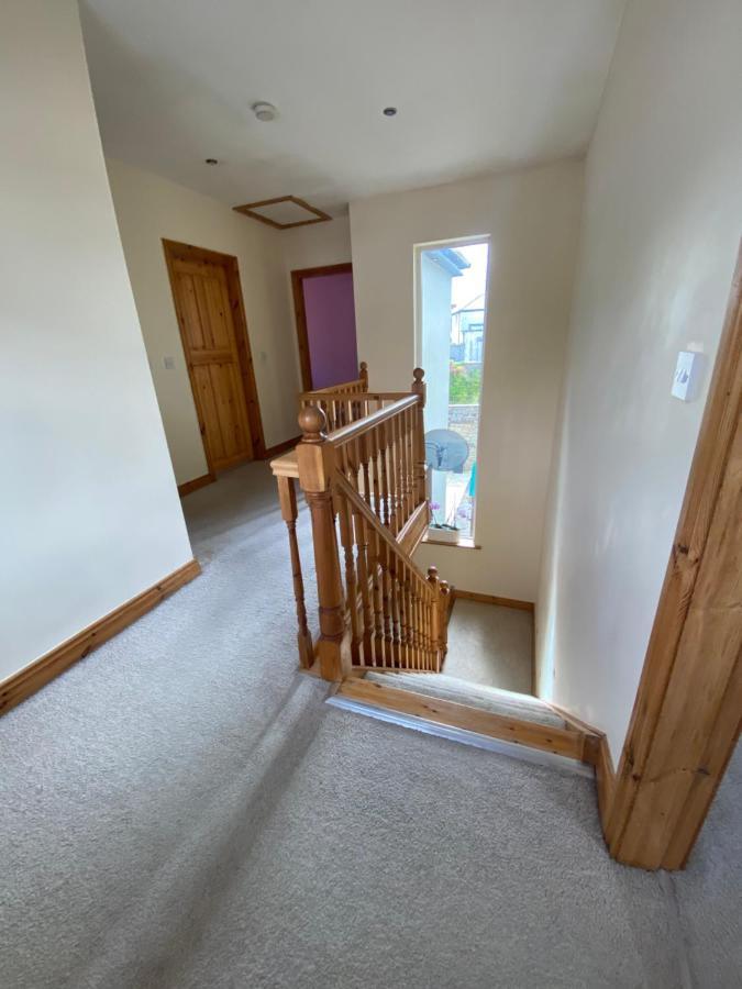 Town Villa With Charming Garden, Bbq Area & Sleeps 6 Cashel  Exterior photo